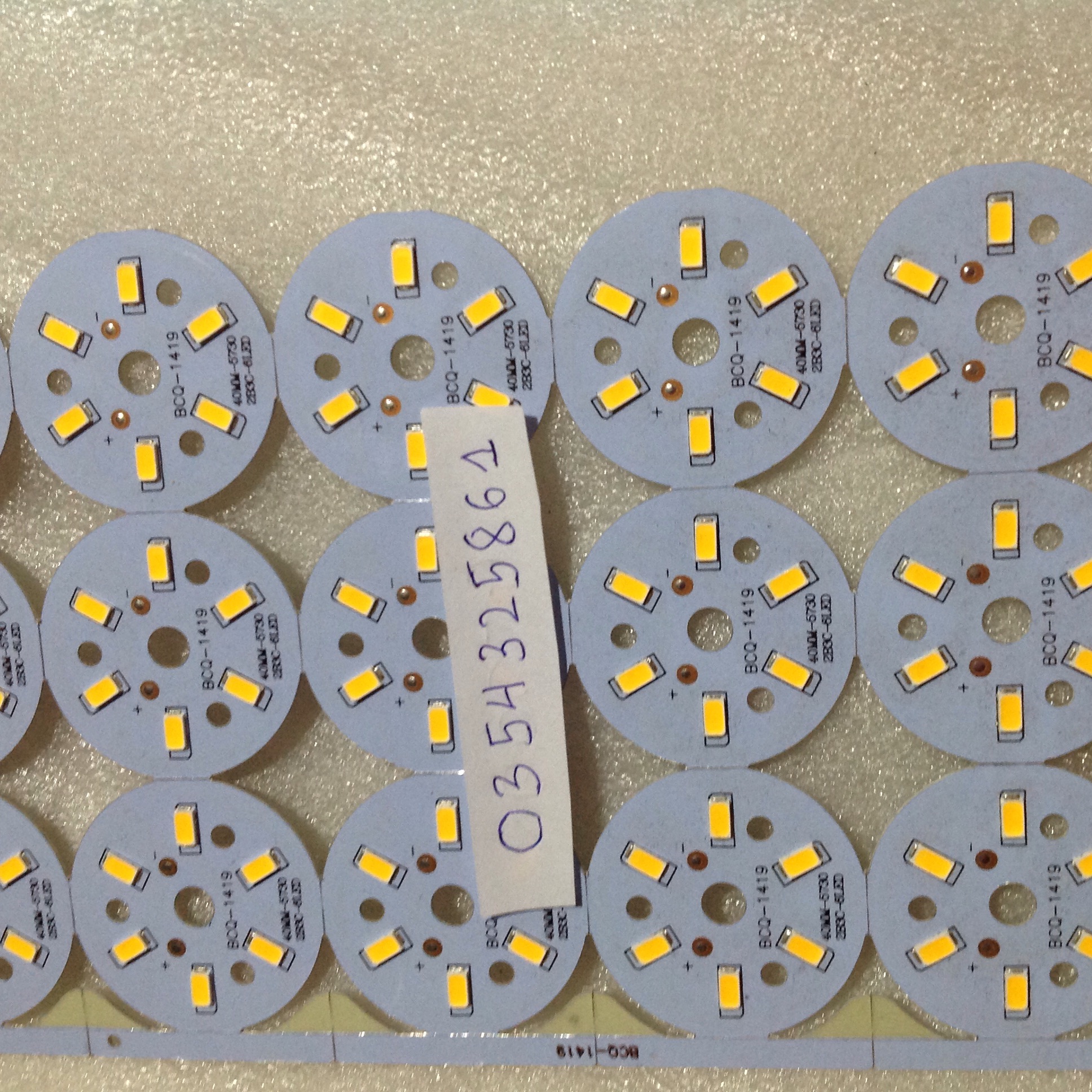 Led miếng tròn 3w qua chấn lưu 12v giá 2 led