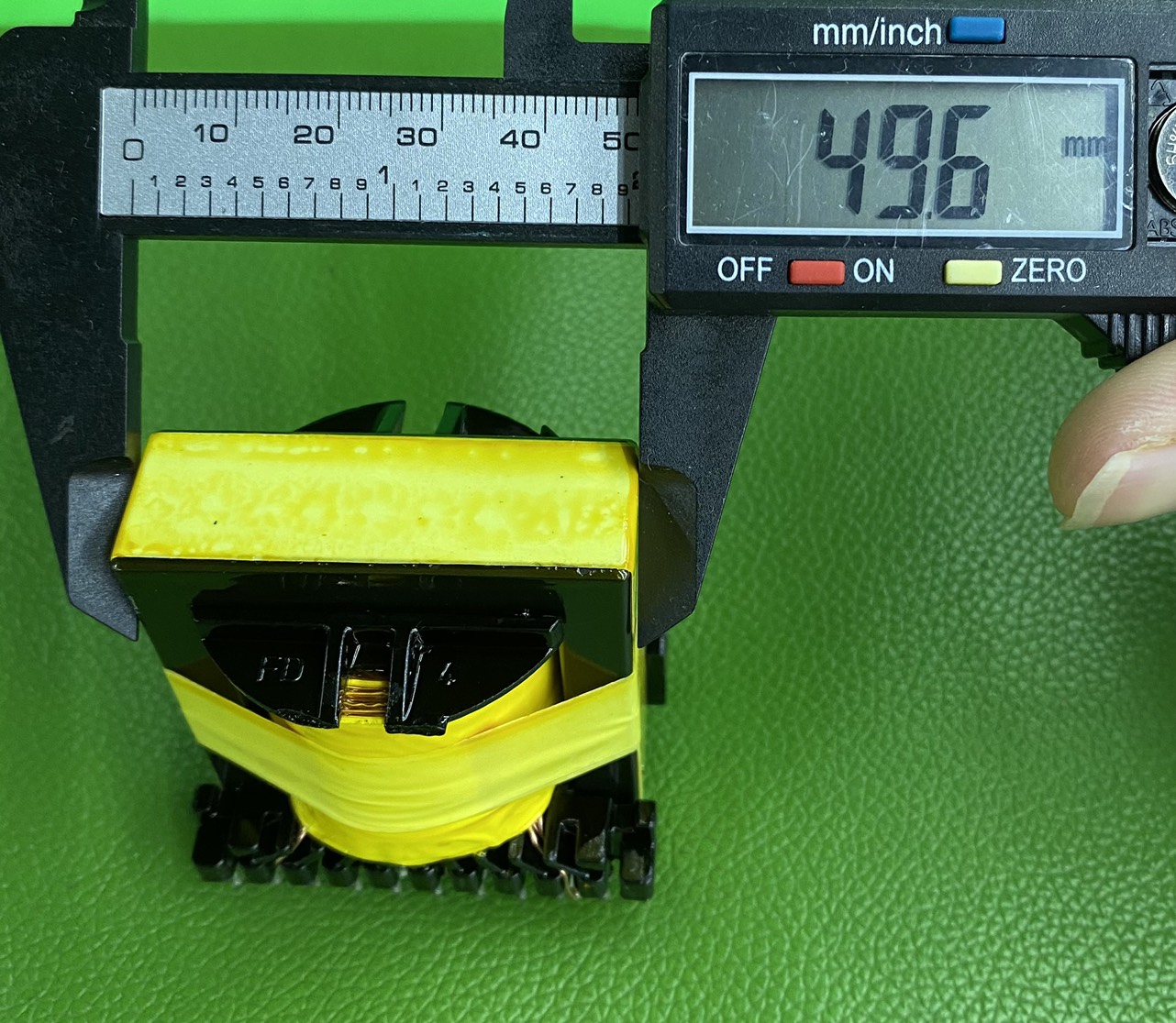 Biến áp xung E4917 tròn Quấn mới
