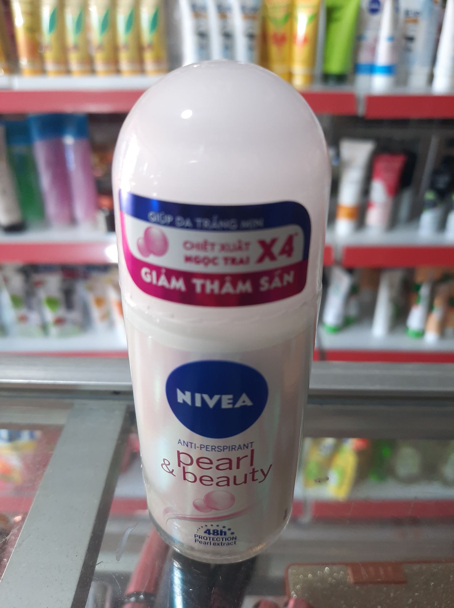 lăn khử mùi nivea trắng da ngọc trai 50ml