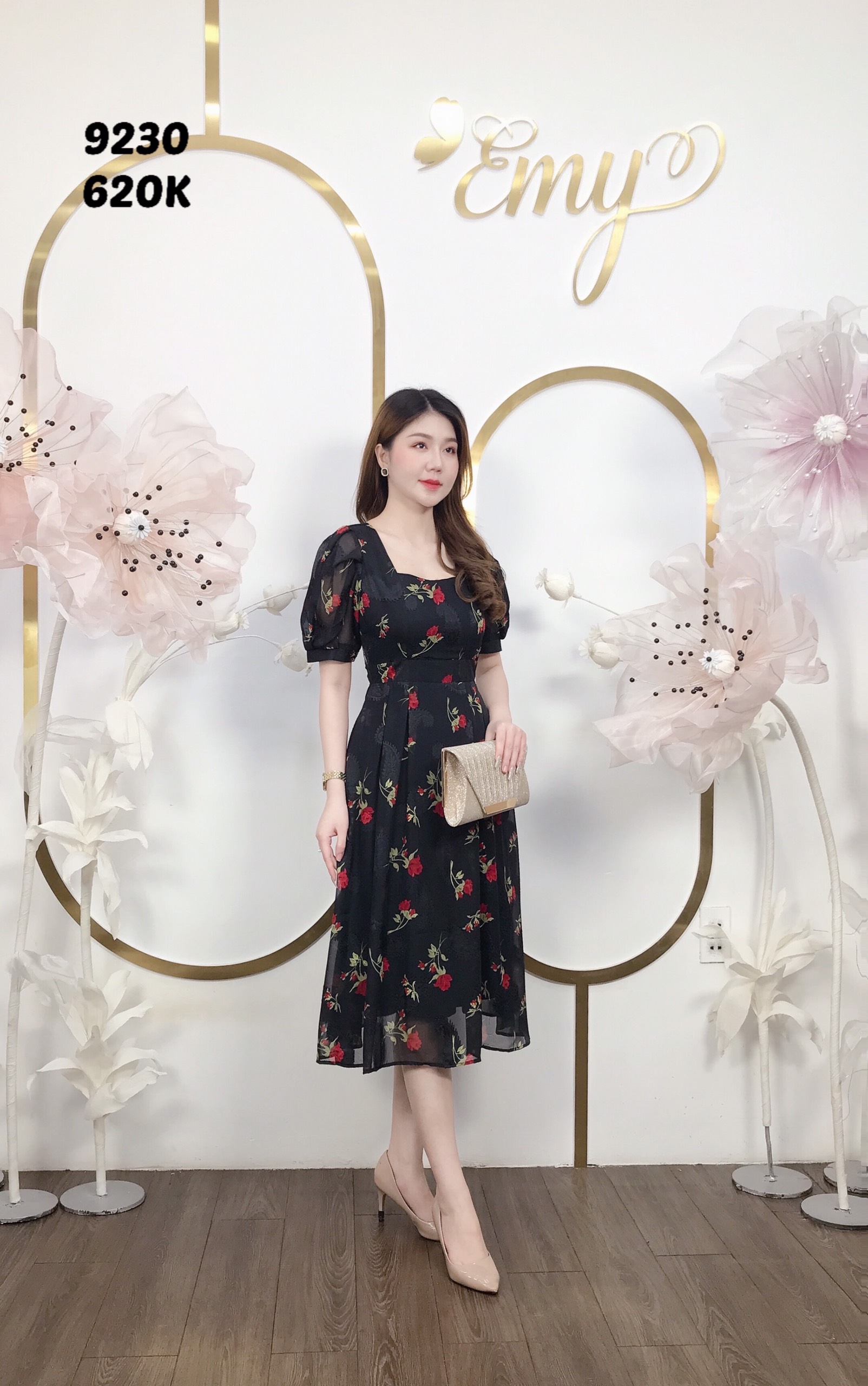 Đầm EMY EM9230 Xoè Cổ Vuông Nền Đen