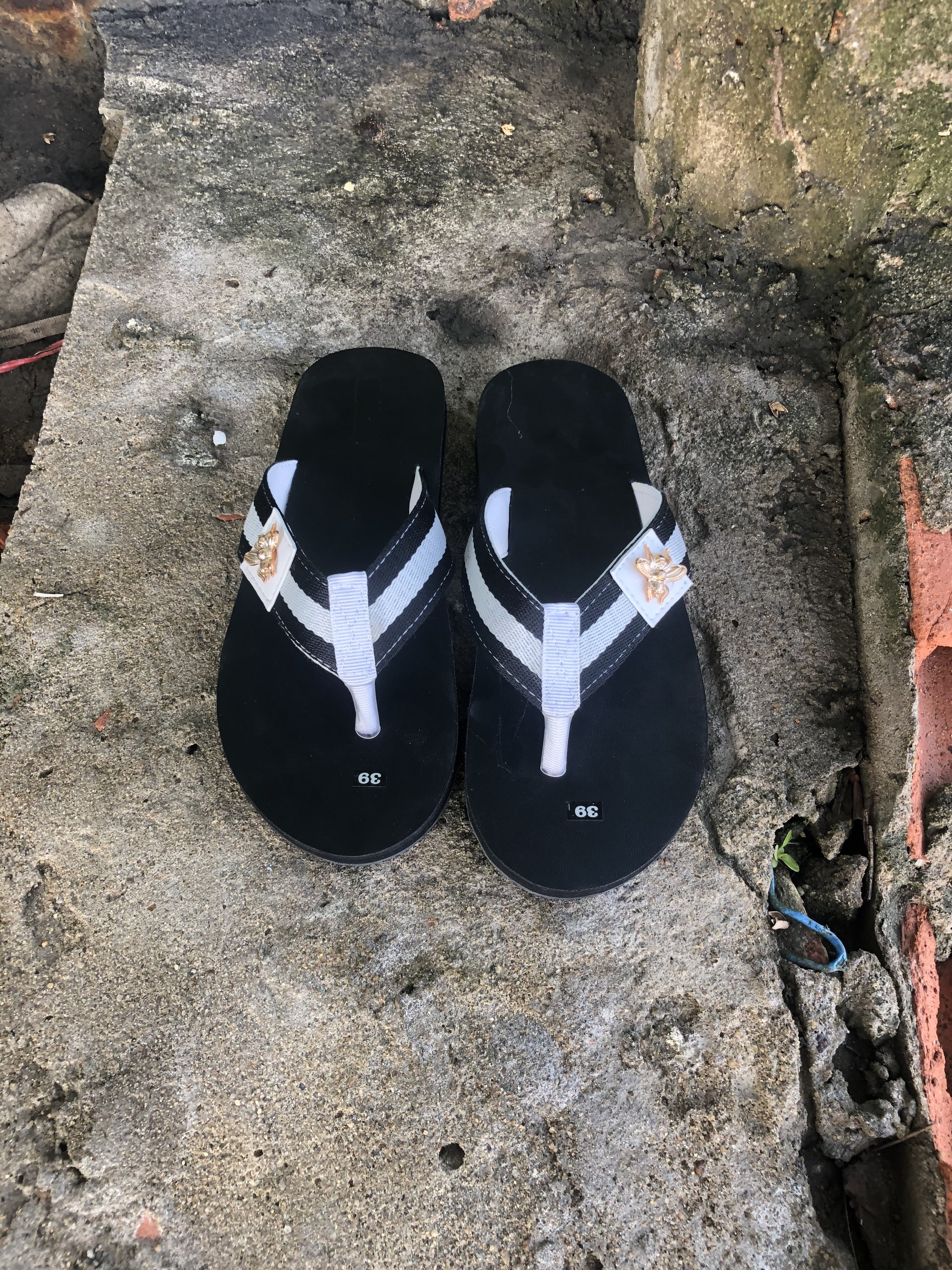 sandal chíp chíp ( kẹp dù nam ) đế đen quai dù trắng đen