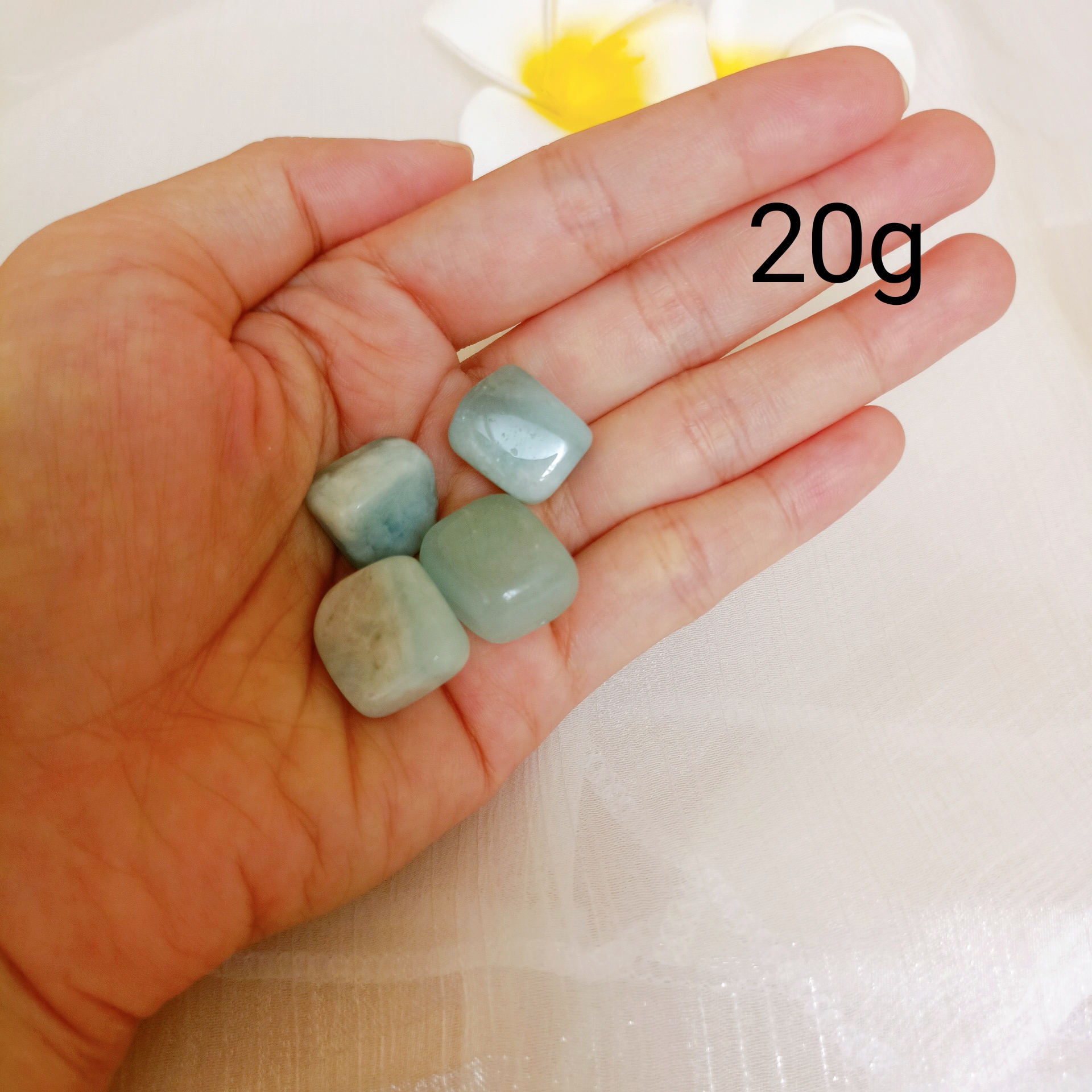 Viên đá Aquamarine đá thanh tẩy