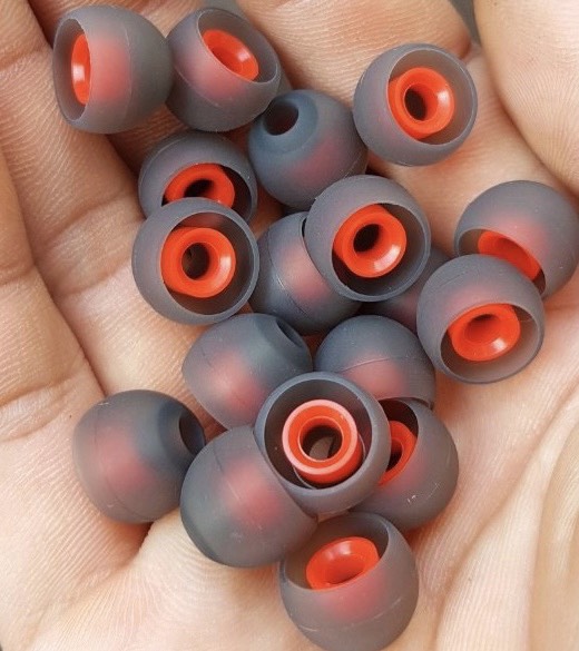 Set of 6 Earbuds/Earplugs/Ear Cushions