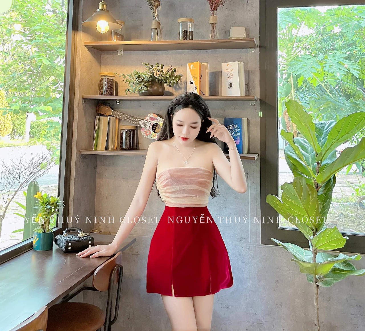 Đầm nhung cứng phối lưới hở vai có mút kèm lót quần đủ phụ kiện hot hot