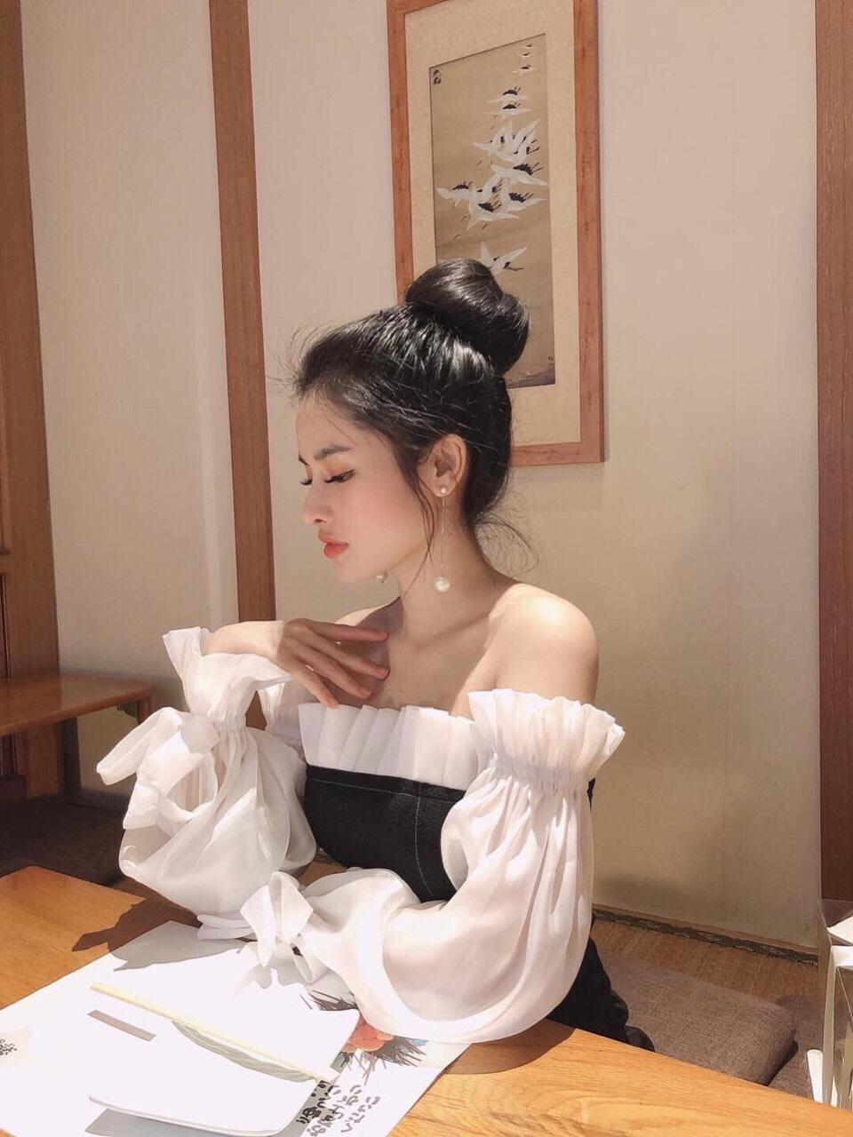 ĐẦM TIỂU THƯ BẸT VAI