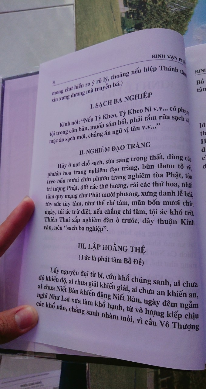 Cực chạy, KINH VẠN PHẬT - BÌA DA: HT Thích Thiện Chơn