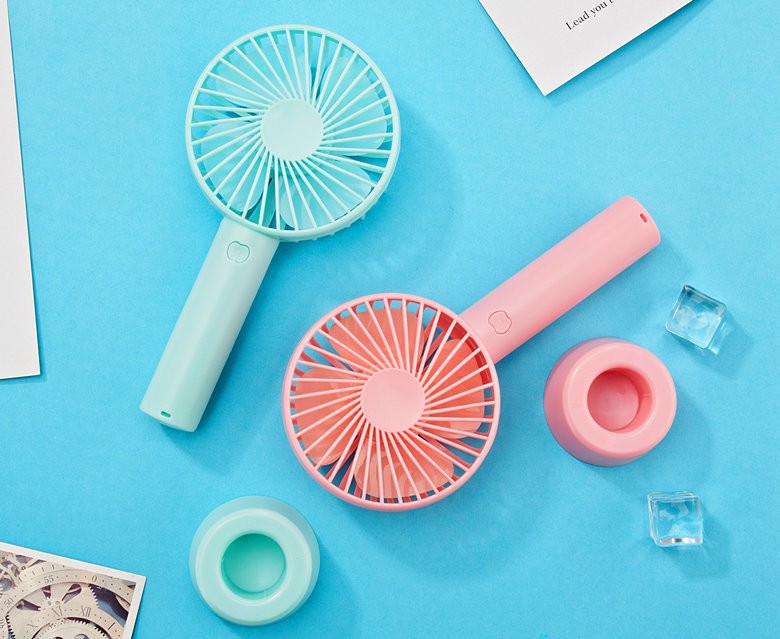 Quạt Mini Cầm Tay Cute Có Đế Kèm Dây Đeo