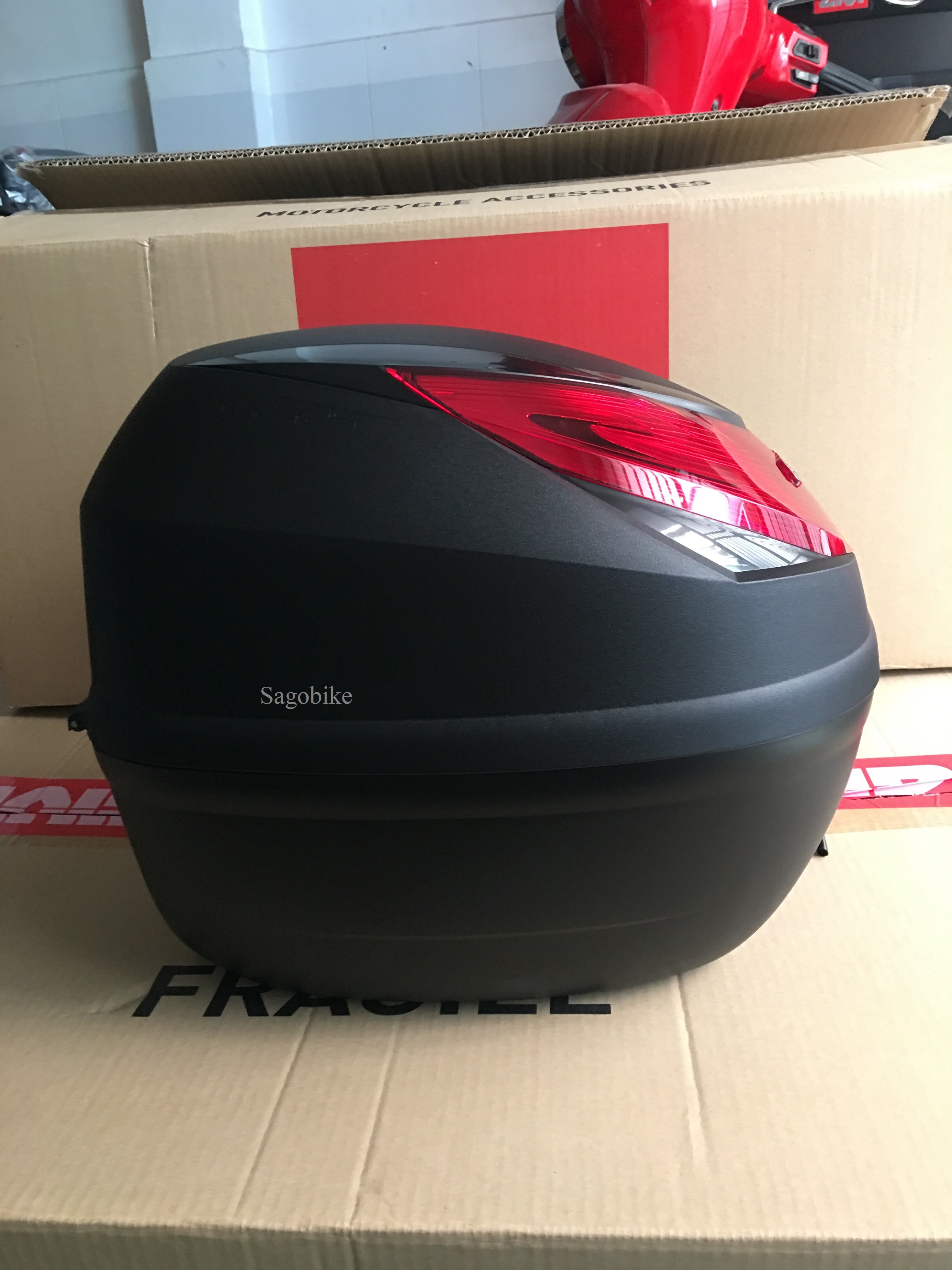 [HCM]Thùng givi E250N 25 lít chính hãng