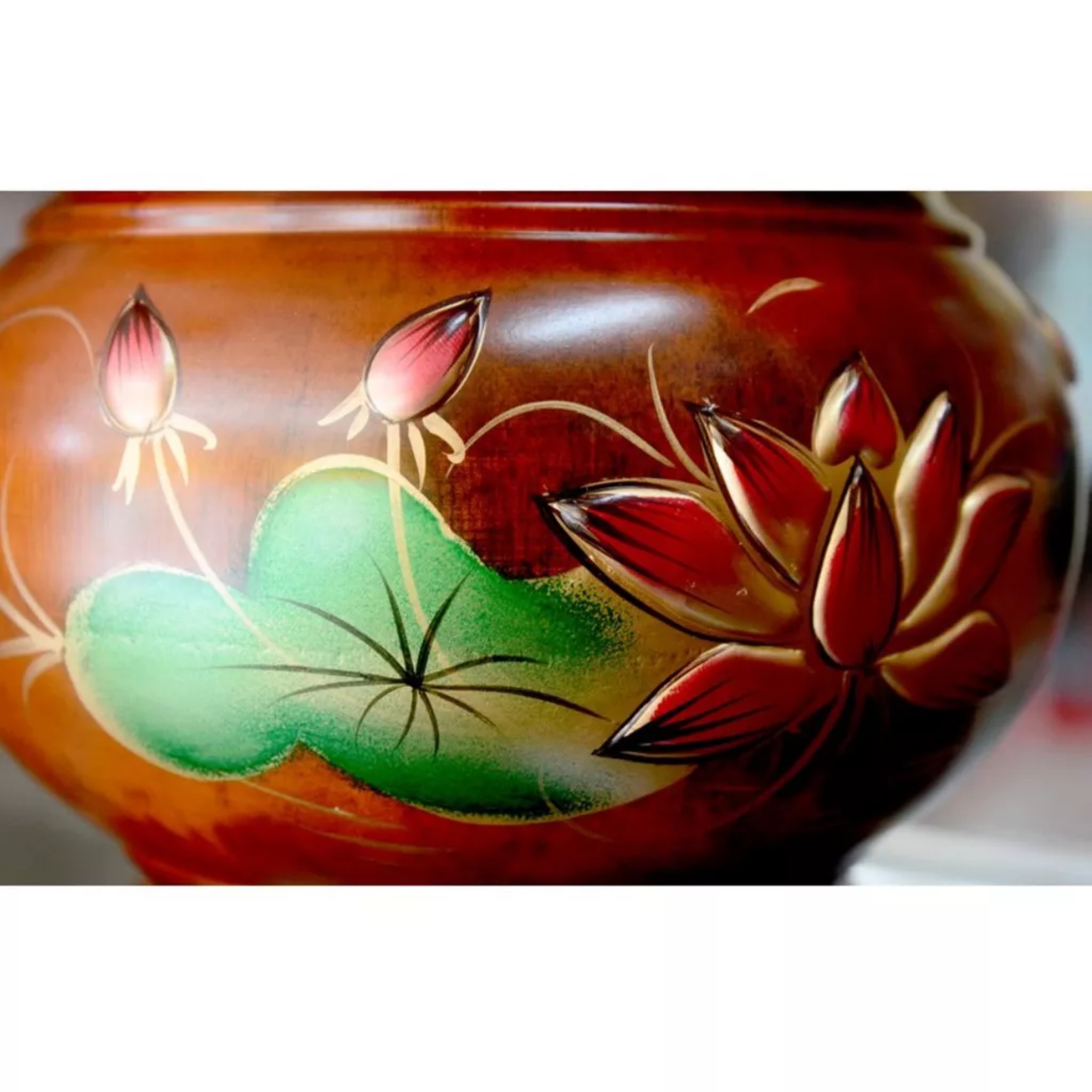 Lư hương gỗ thờ cúng khắc nổi hoa sen