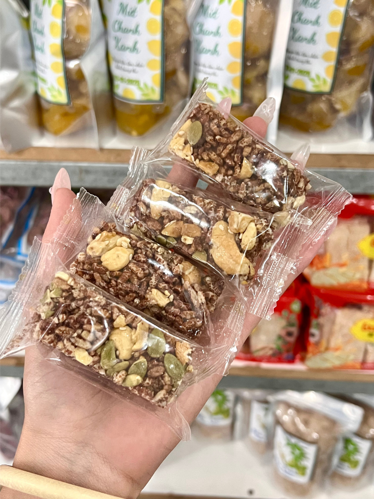 Kẹo Gạo Lứt Siêu Hạt Giòn Tan 500G