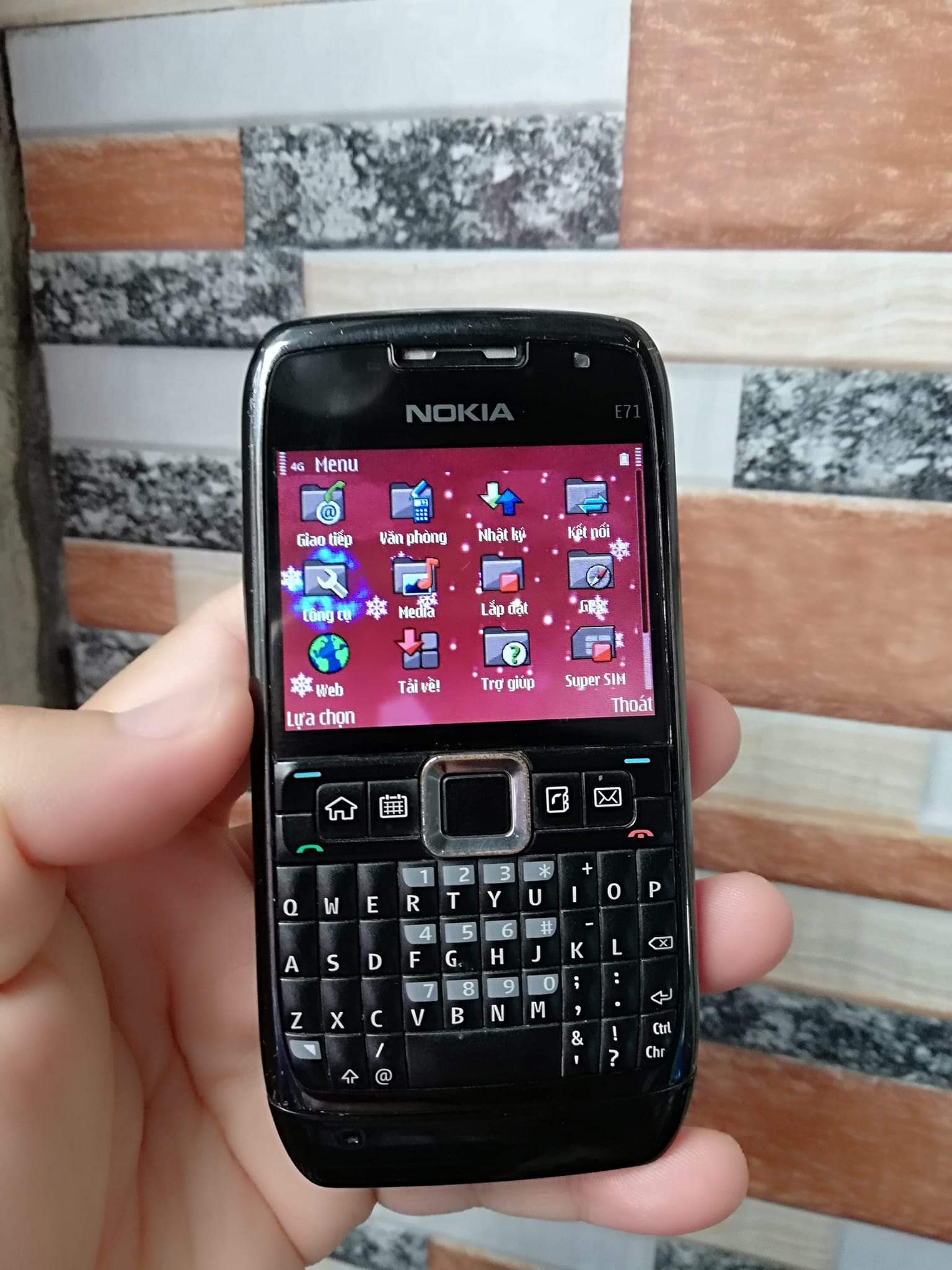 Điện Thoại NOKIA E71 Chính Hãng Bảo Hành 12 Tháng