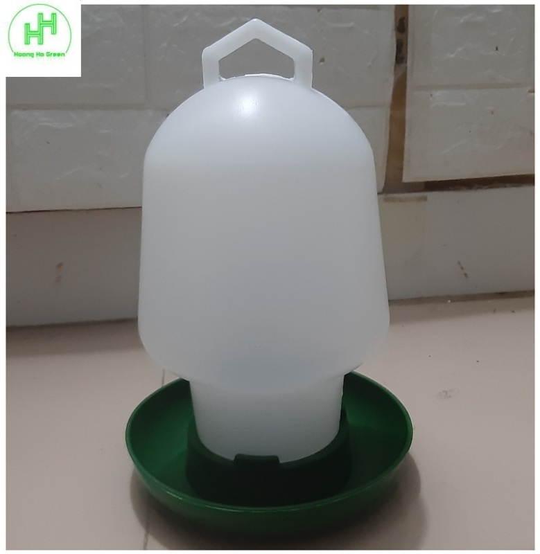 1 Bình Đựng Nước Cho Gia Cầm (Chim, Gà, Ngan, Ngỗng, Vịt, ....) Dung Tích: 2L - Máng uống nước Bình Thuận 2 lít