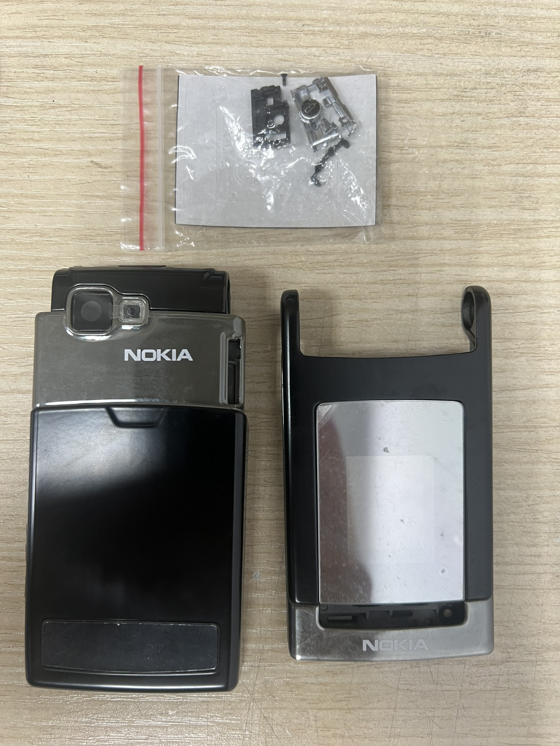 VỎ NOKIA N76