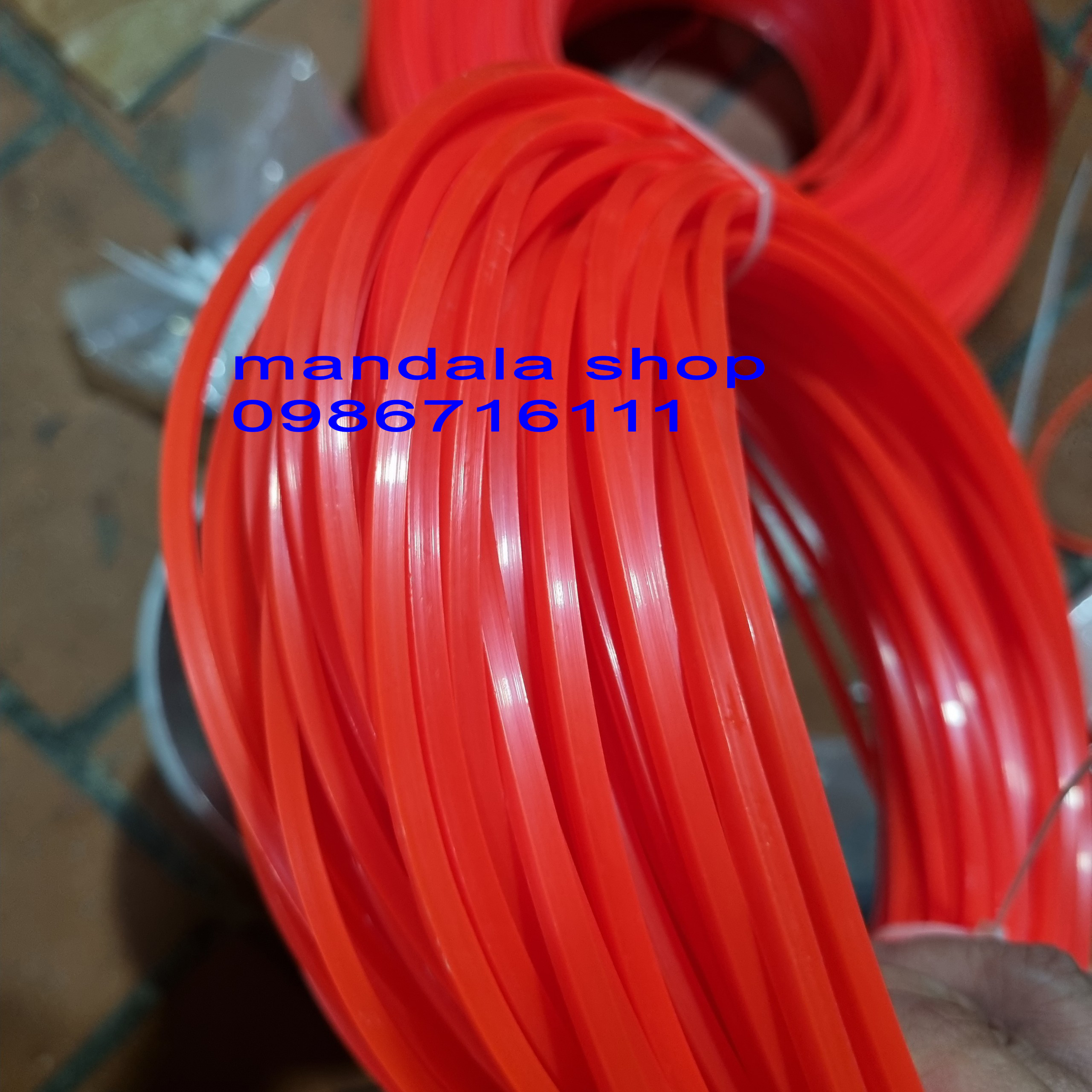 Cước cắt cỏ vuông đỏ 4li 1kg