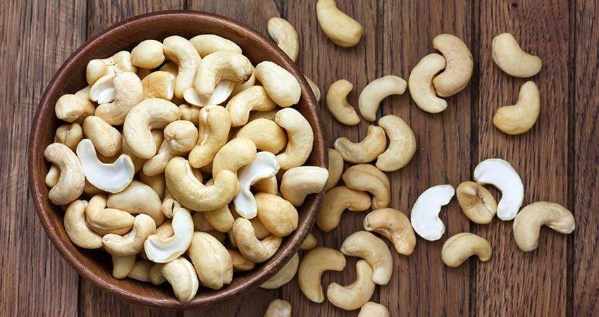Hạt điều vỡ sống tách đôi hàng chất lượng