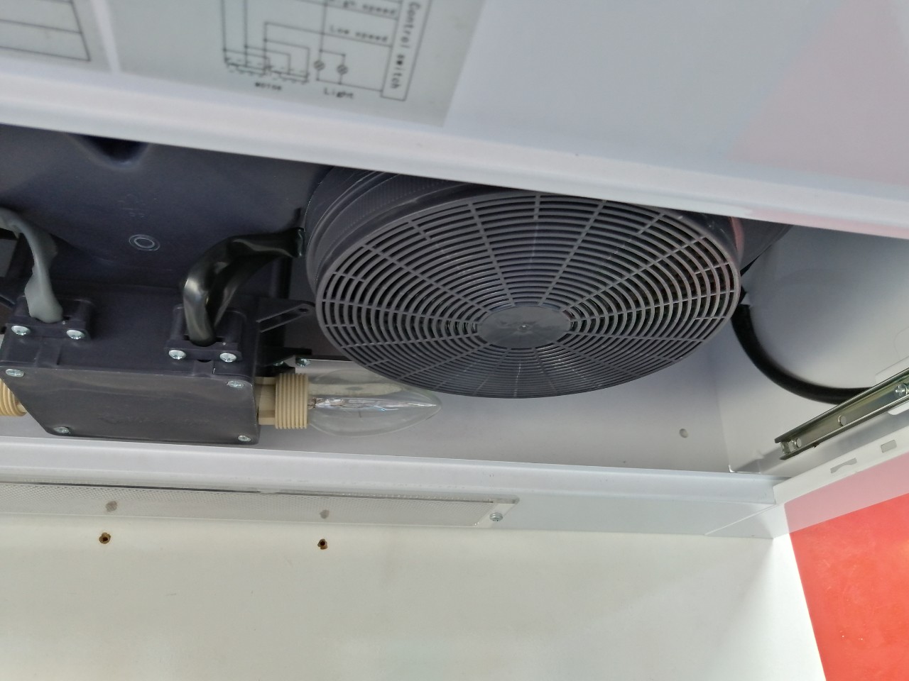 2 vỉ than hoạt tính máy hút mùi âm tủ