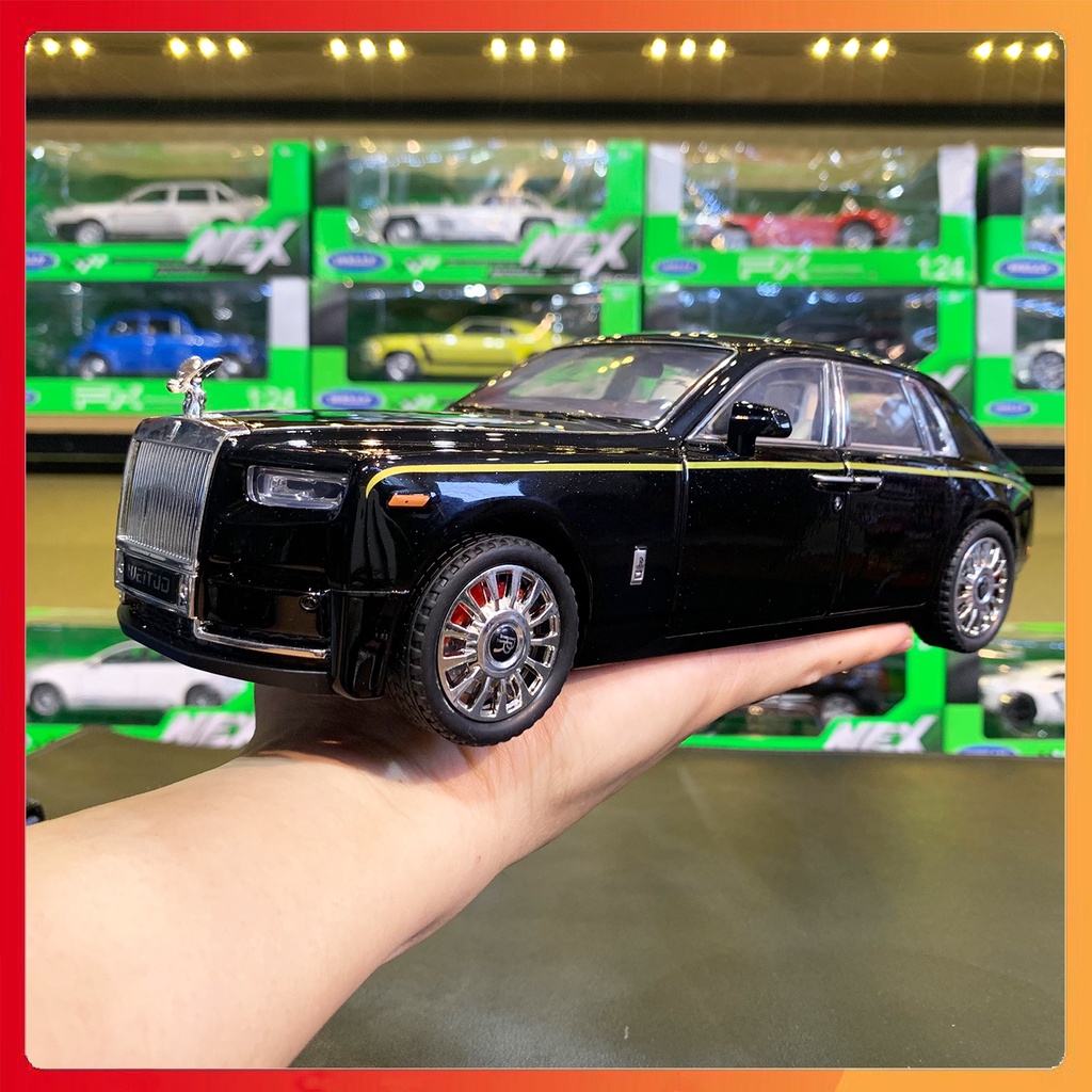 Xe mô hình Rolls Royce Phantom VIII tỉ lệ 1:20 hãng WEITUO màu đen
