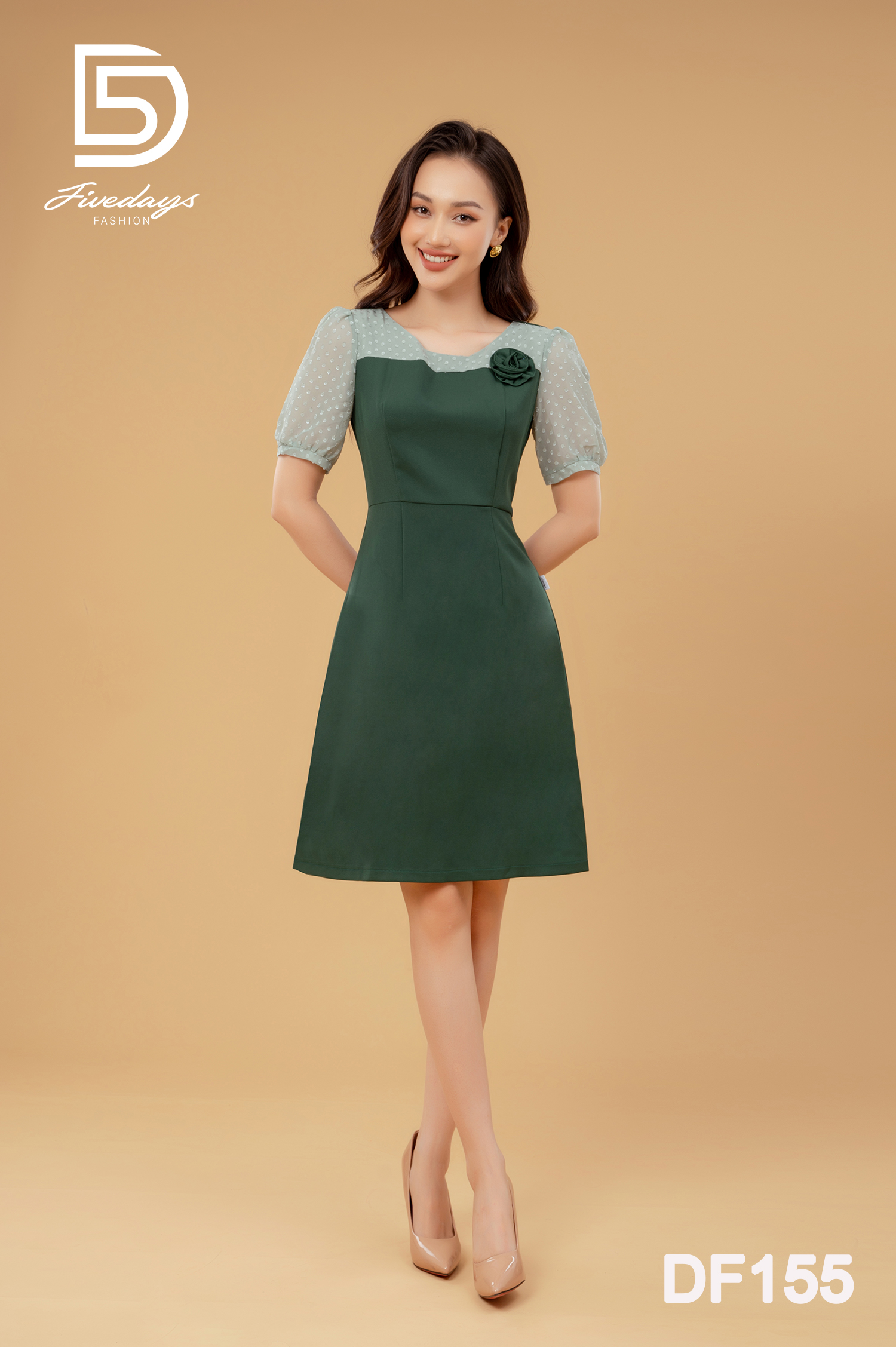 Đầm dáng A phối voan ngực FIVEDAYS