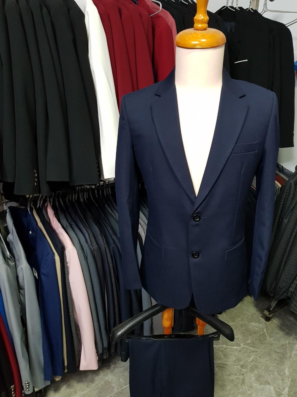 Bộ vest nam 2 nút màu xanh đen (áo vest+quần+cà vạt+kẹp cà vạt)