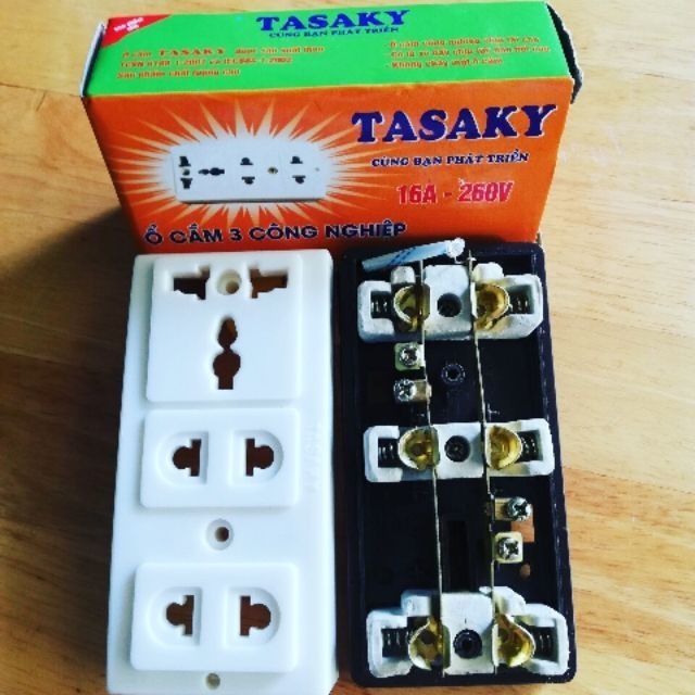 [HCM]Ổ cắm lõi sứ Tasaky