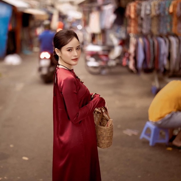 Áo Dài Cách Tân  dáng Xuông 2 Tà Lụa Tây Thi Cao Cấp ( Xuông cổ tròn )