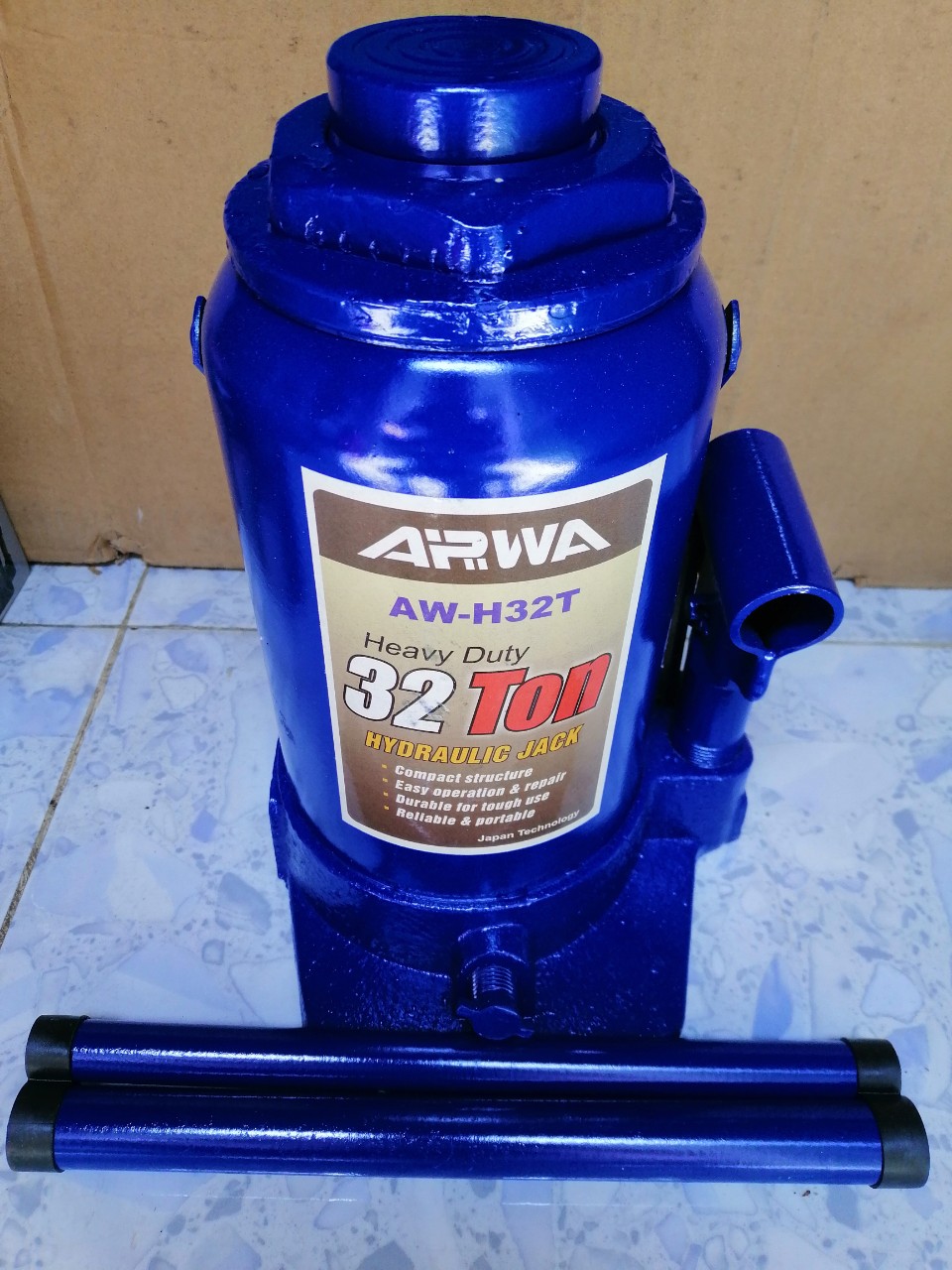 [HCM]Con đội thủy lực 32 tấn - hàng chính hãng