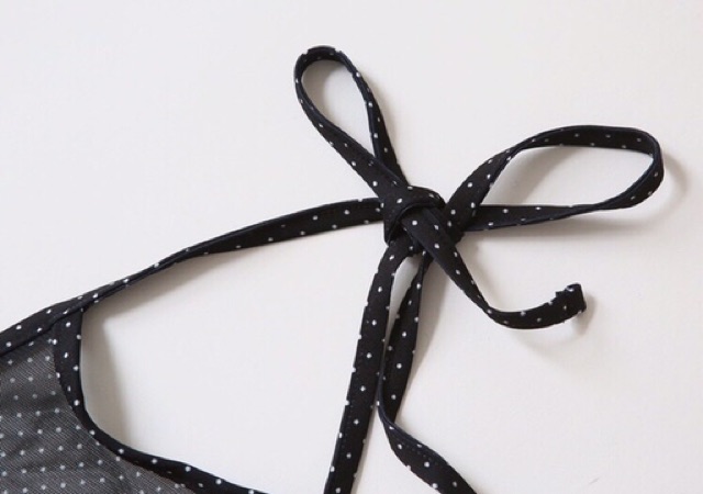 Bikini 1 mảnh chấm bi lưới BK04