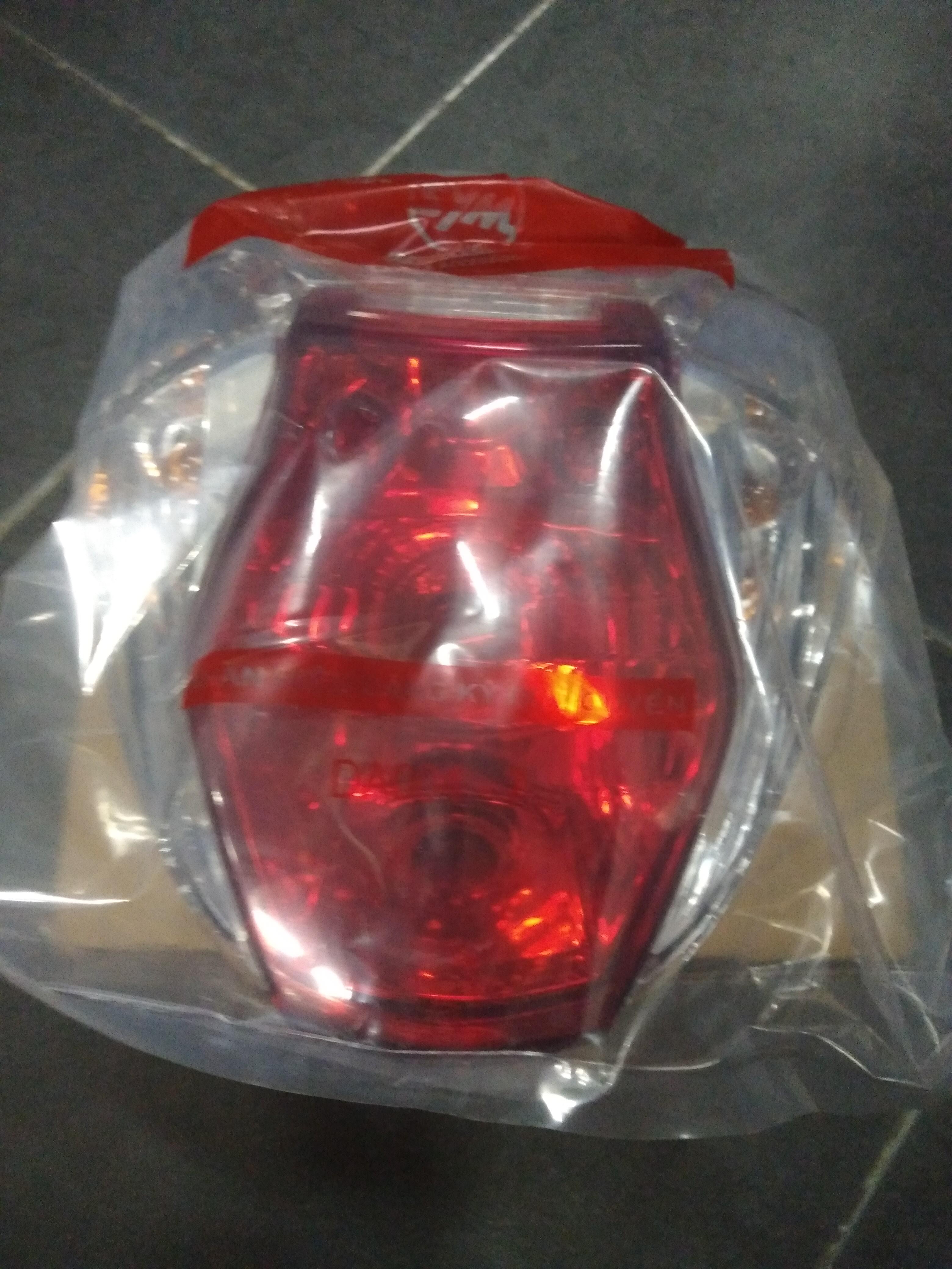 Cụm đèn hậu xe  sym Elegant 50cc-100cc