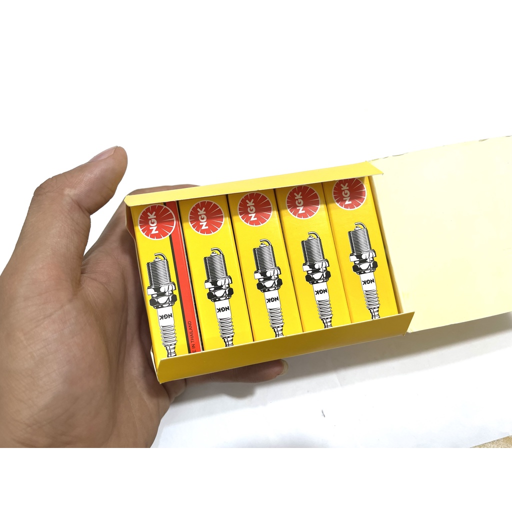 Bugi NGK Xe Dream Wave C5 chân ngắn $ C9 chân dài