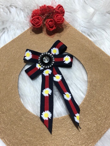 [HCM]Cài áo nơ hoa cúc. KT 7 x 15cm