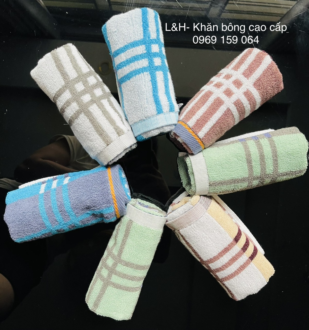 Khăn mặt cotton kẻ đổi ô Tân Thịnh, KT 30x50cm