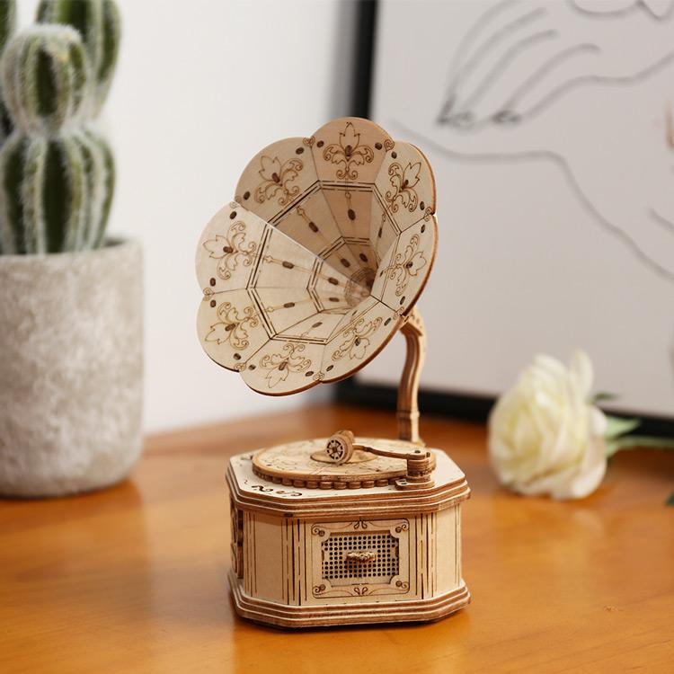 Đồ chơi lắp ráp gỗ 3D Mô hình Máy hát Gramophone TG408