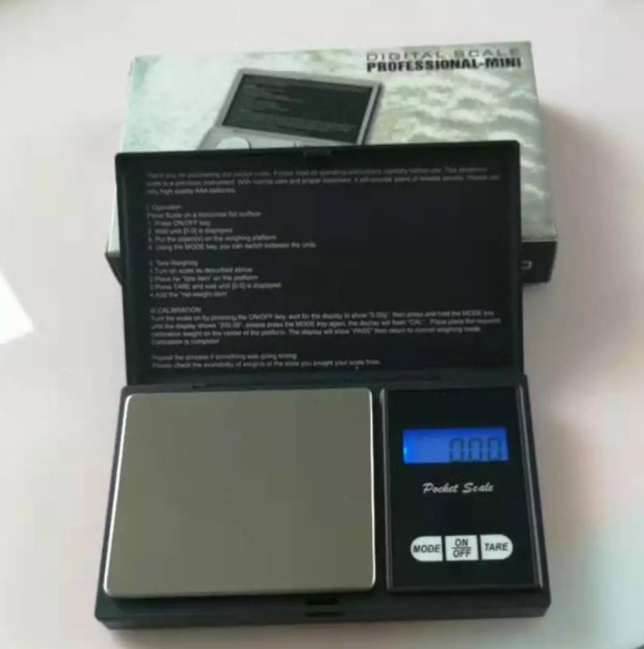 Cân tiểu li cân điện tử 200g 0.01g, cân hộp.