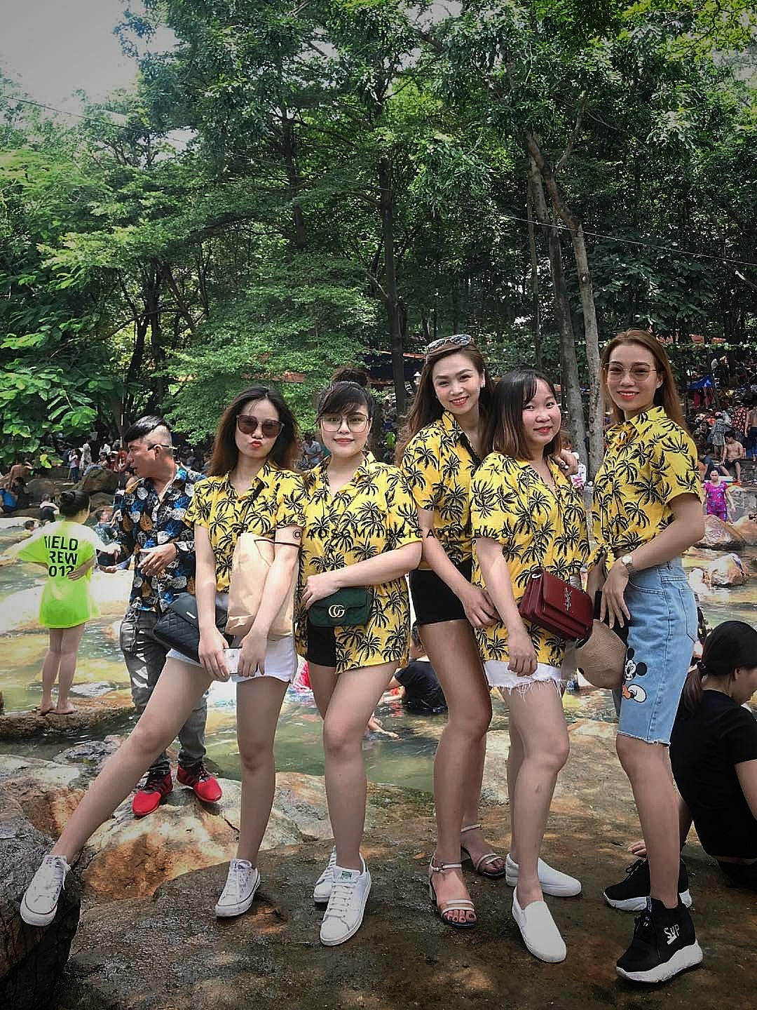 ÁO SƠ MI ĐI BIỂN , SƠ MI HOA LÁ ĐỒNG PHỤC