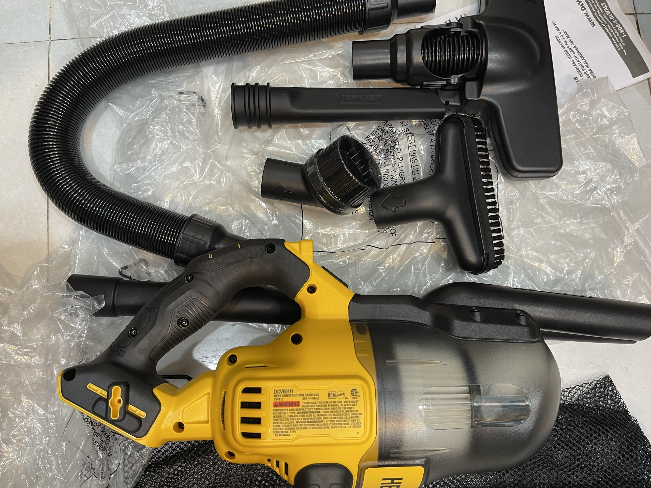 Máy hút bụi dùng pin dewalt dcv501