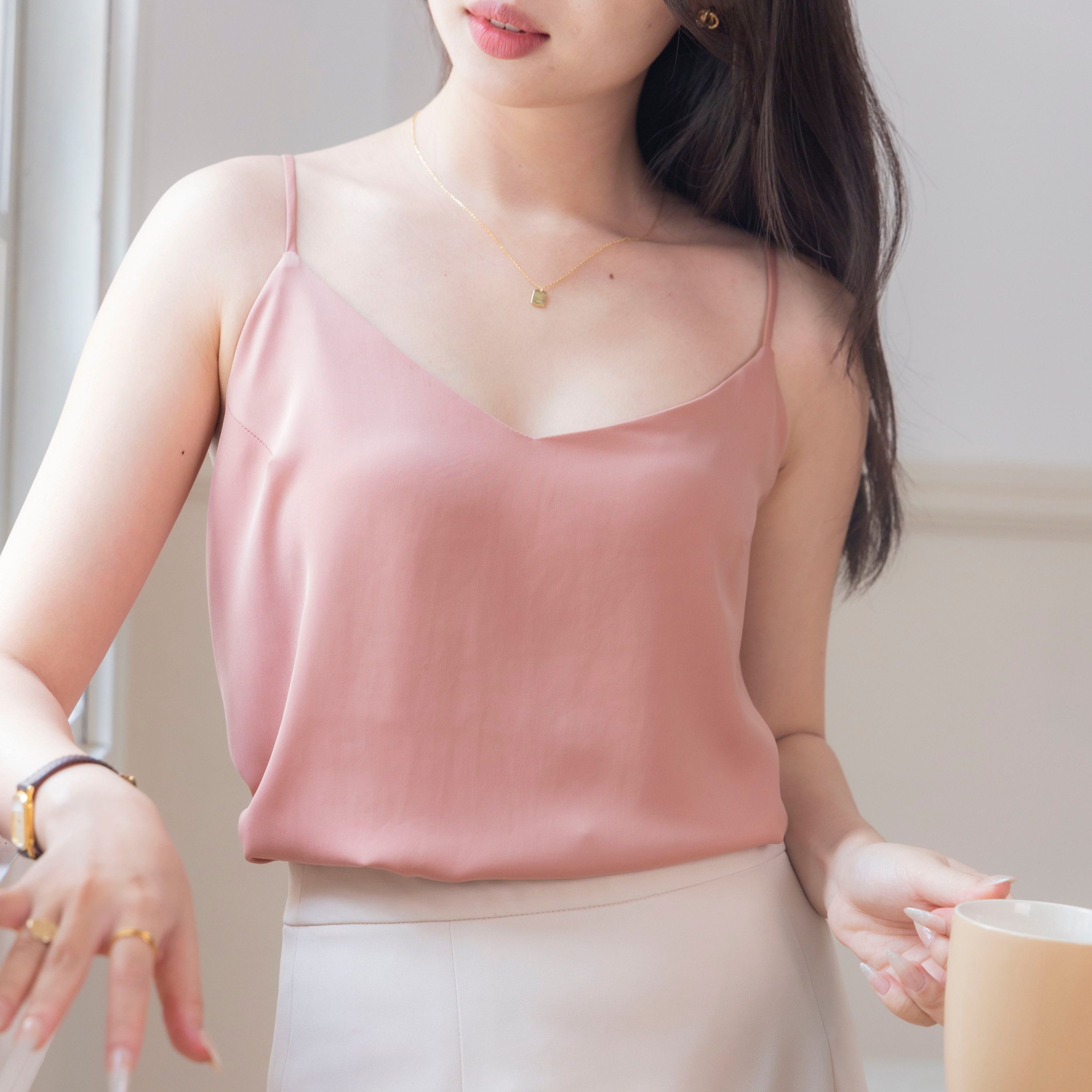 Áo hai dây lụa nữ KHÀN có lót cổ tim freesize cao cấp không nhăn