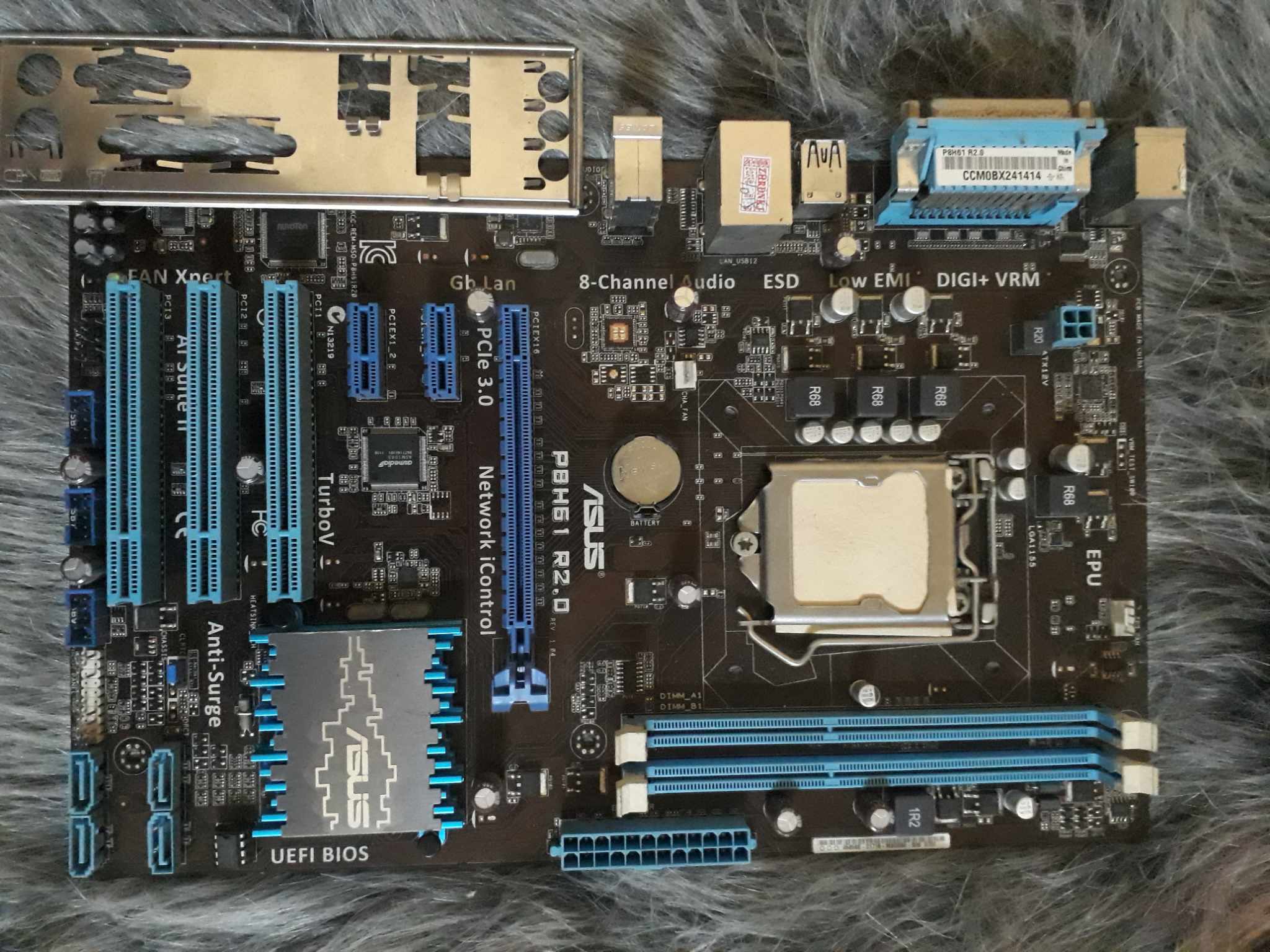Main H61 Asus. P8h61 không onboard. bảo hành 1 tháng