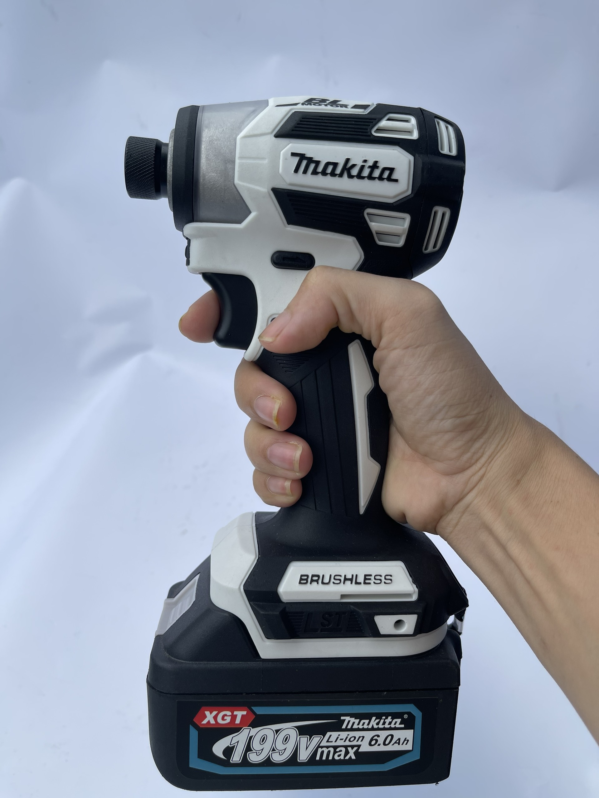Td173 - thân máy vặn vít makita mới 100% - made in japan
