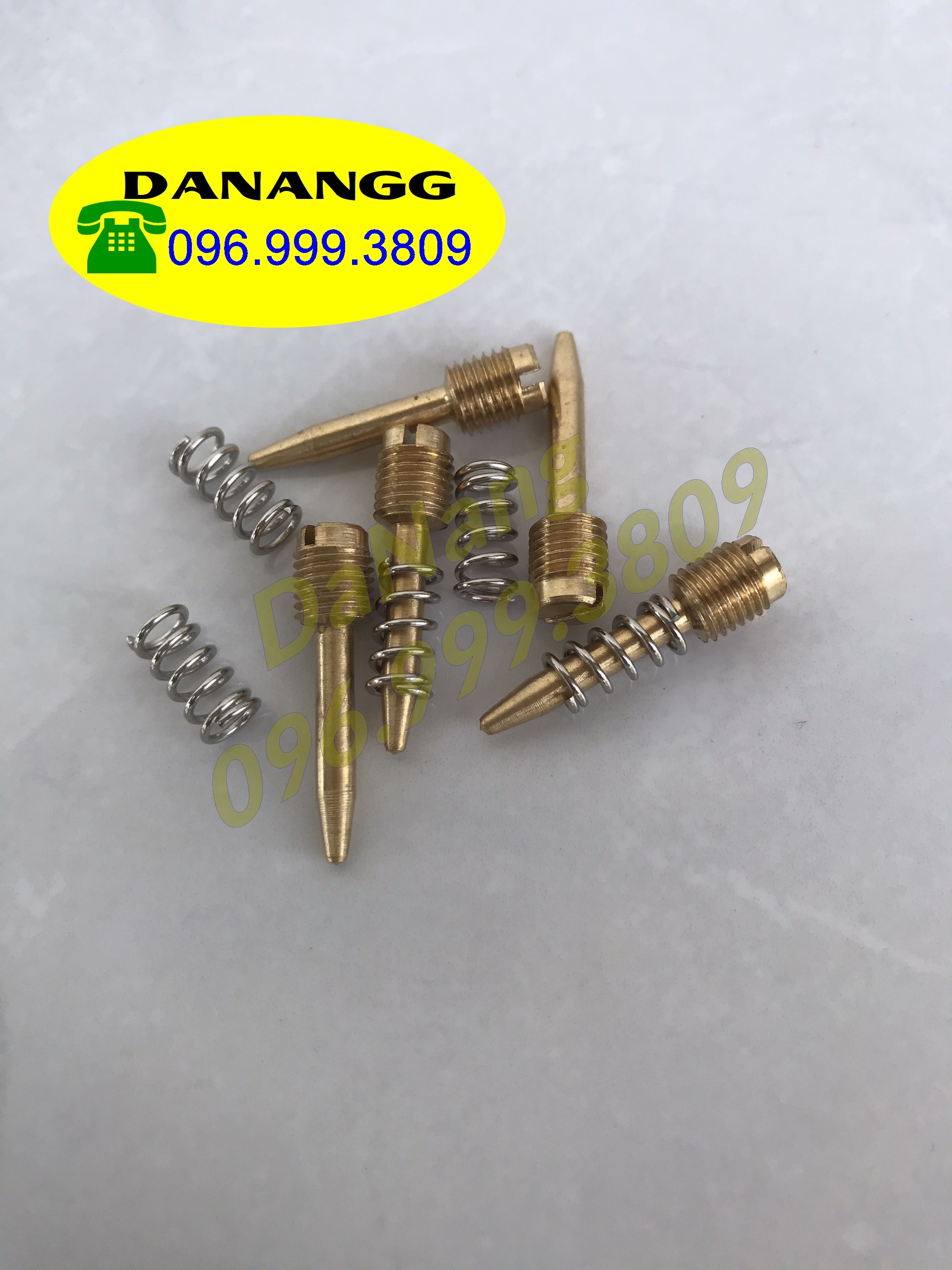 Vít chỉnh gió xe máy