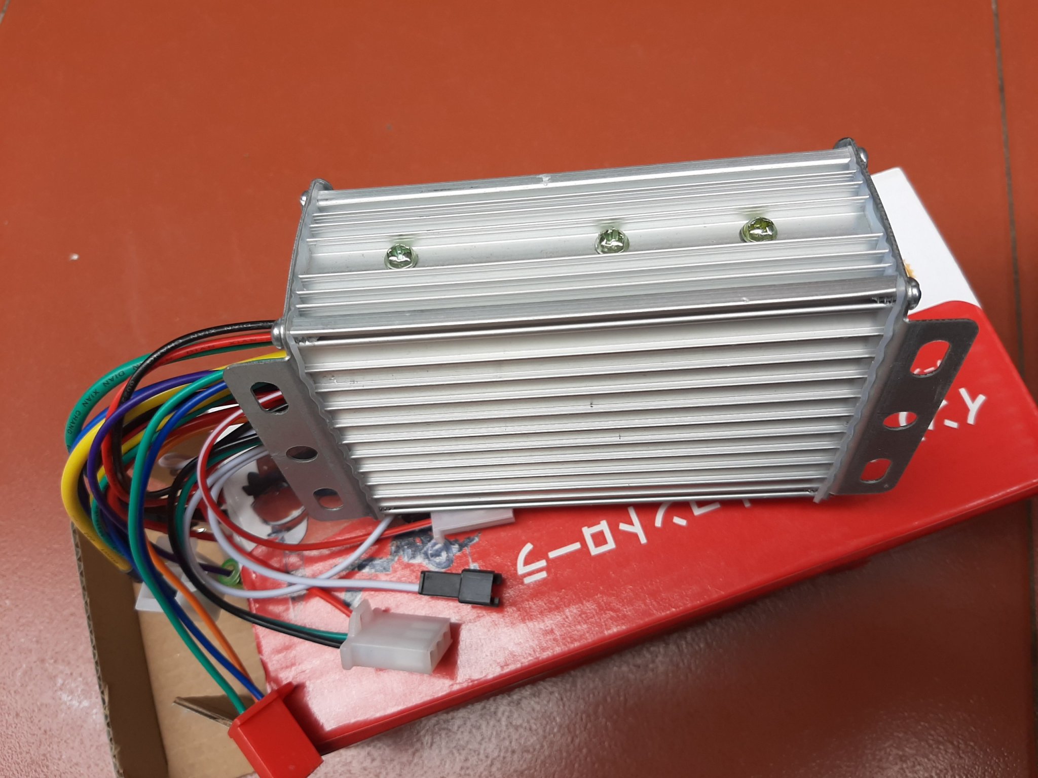 Điều tốc đa năng  350w 36-48v động cơ 3 pha BLDC