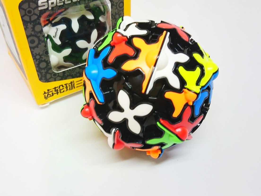Rubik Qiyi Gear Round Rất Tốt