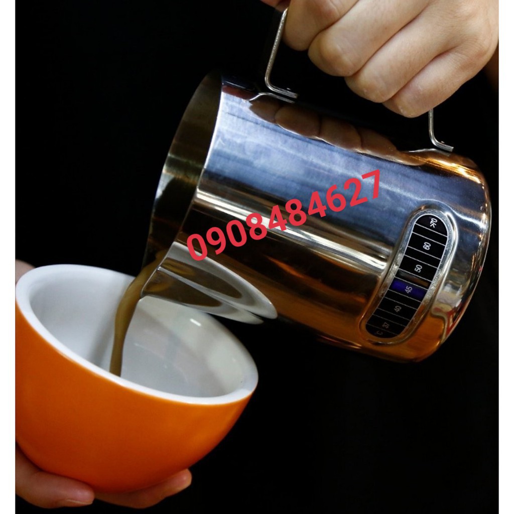 Ca Đánh Sữa Inox Có Vạch Hiển Thị Nhiệt Độ 600ml
