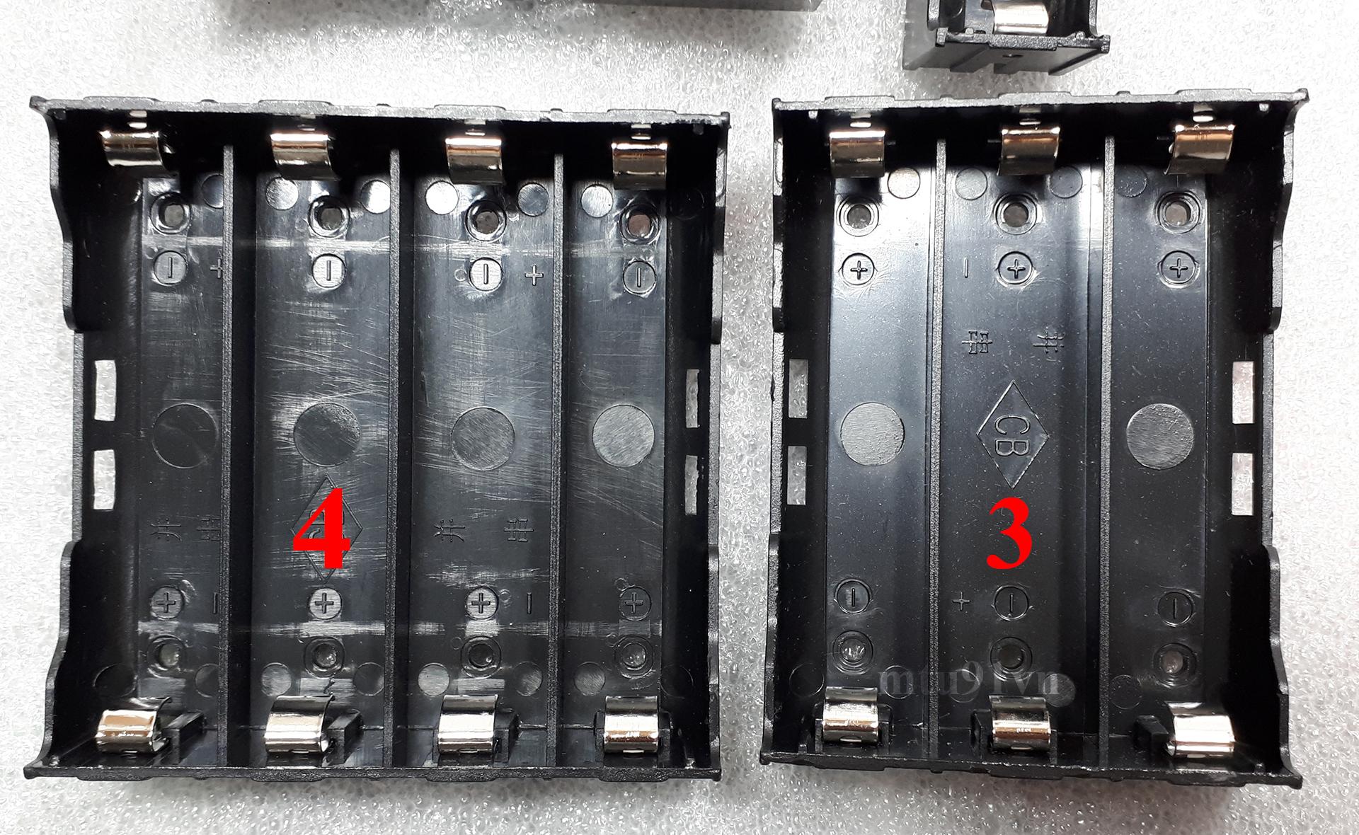 Đế 4 Pin 18650 loại chân cho hàn mạch