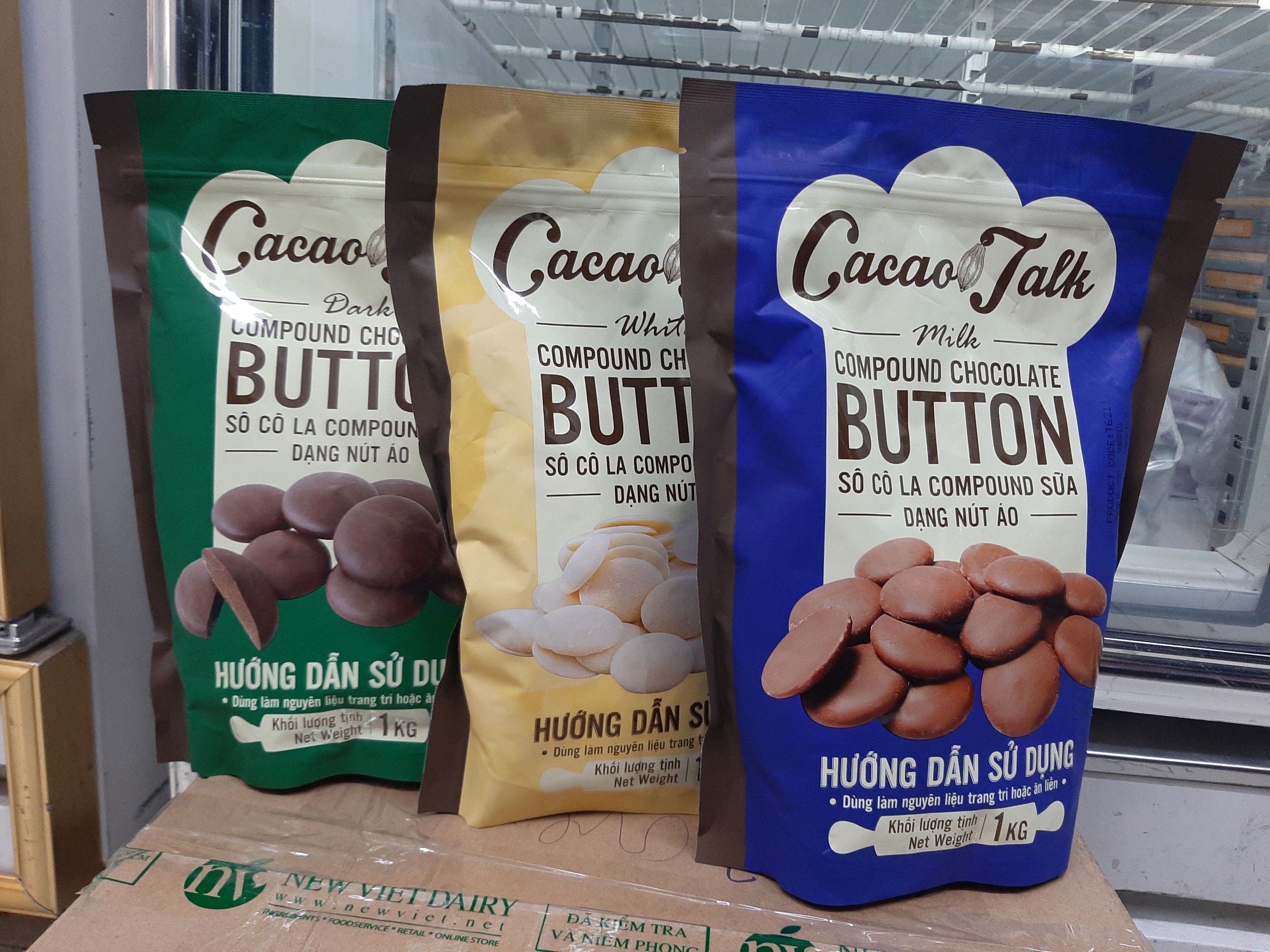 Sô Cô La Compound Trắng Dạng Nút Áo Cacao Talk 1kg