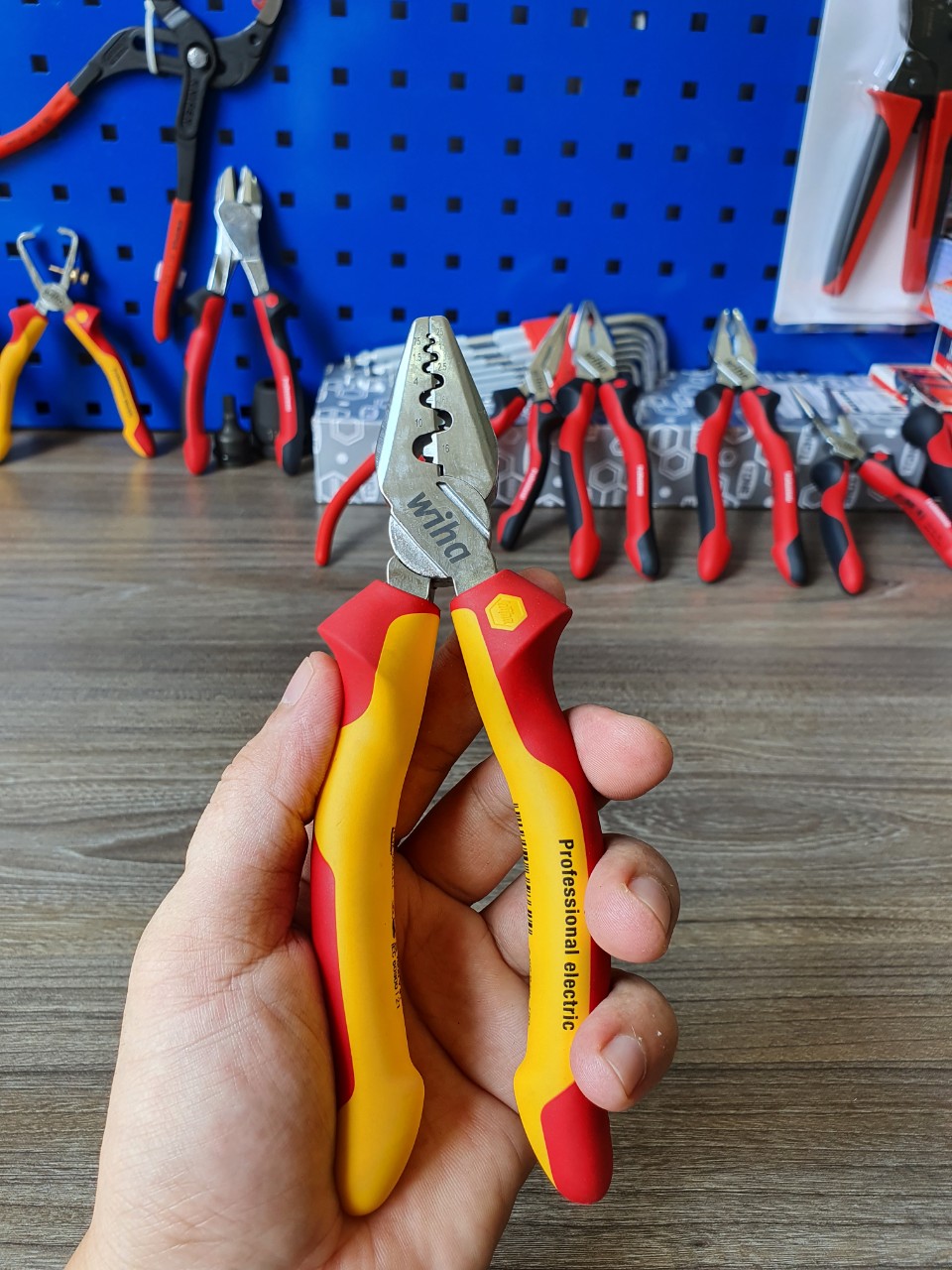 Kìm bấm cos cách điện Wiha 35862