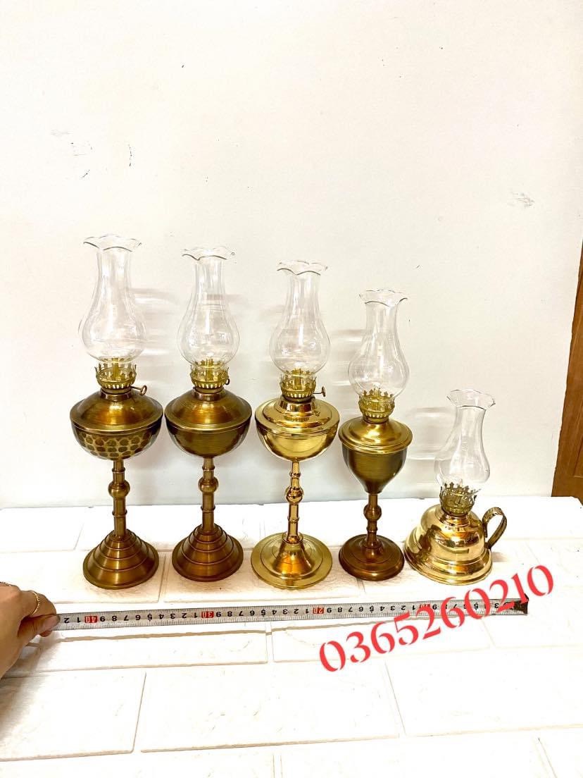 ĐÈN DẦU CỠ VÒNG ĐẾ CHẤT LIỆU BẰNG ĐỒNG