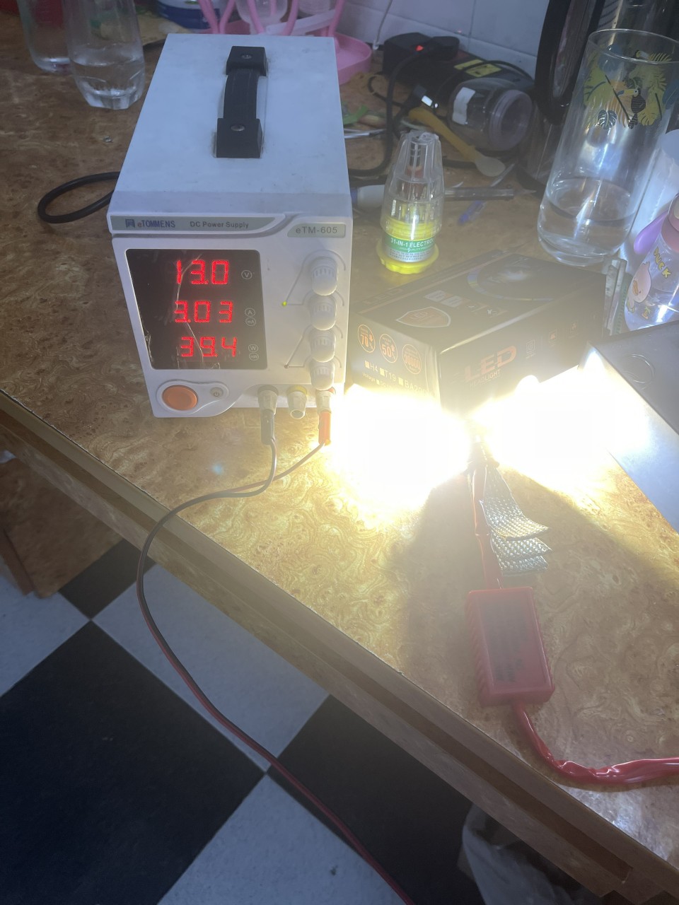 LED pha 3 mặt hàng xịn lắp xe máy .chân cắm h4.