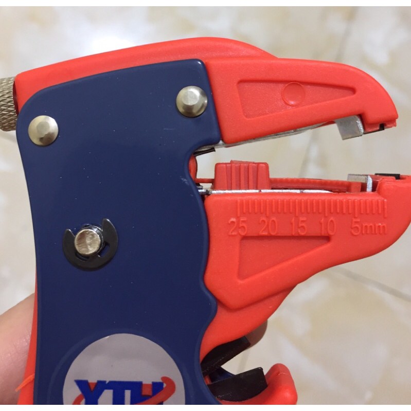 Kìm tuốt cắt dây điện mỏ quạ YTH cao cấp _TKDN