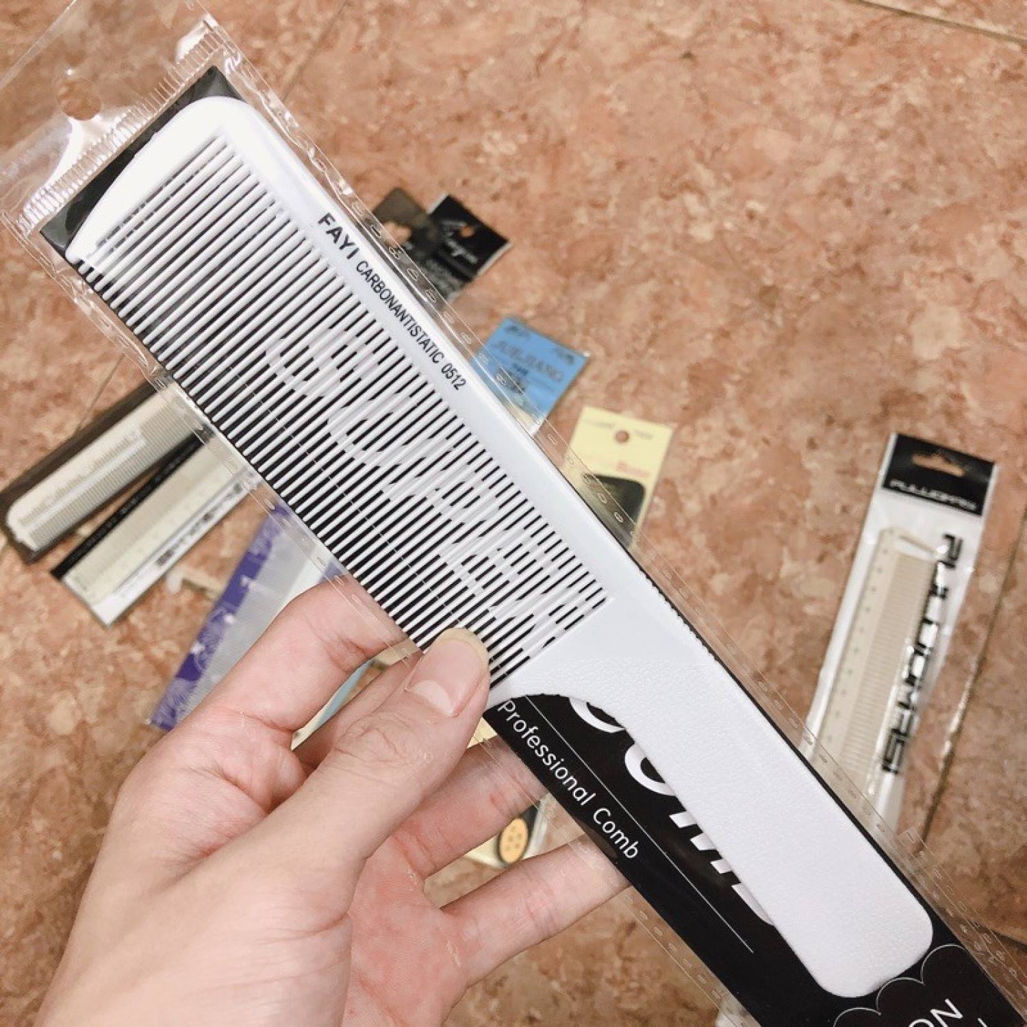 LƯỢC CẮT TÓC NAM BẢN TO BÁM TÓC MÀU TRẮNG 007