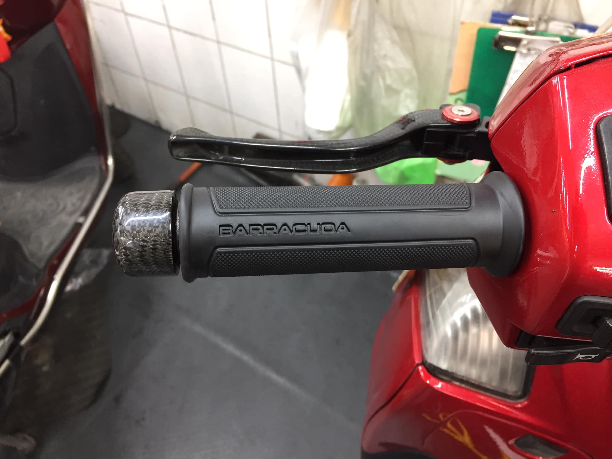 Bao tay Barracuda